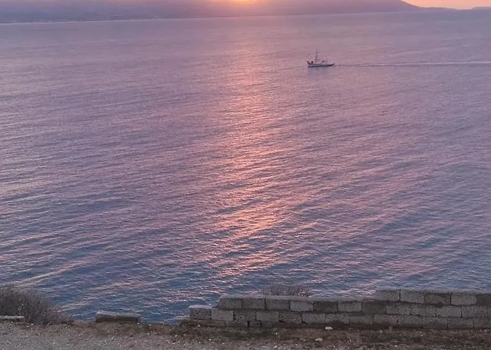 καραμπεικο Летний дом Писо-Ливади